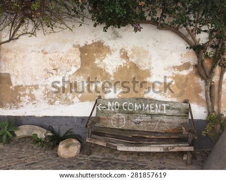 No Comment vintage bench
Novus ordo seclorum - New World Order Royalty-Free Stock Photo #281857619