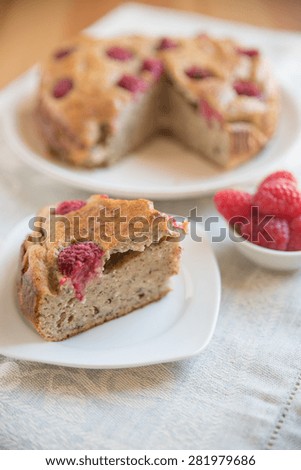Raspberry Banana Cake
