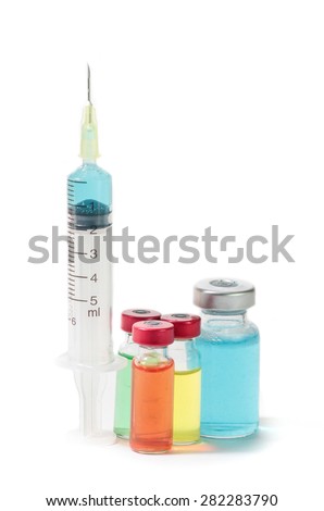 Syringe and vaccine 