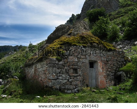 Picture of a Asturias home, element characteristic, inhabited by the vaqueiros or shepherds