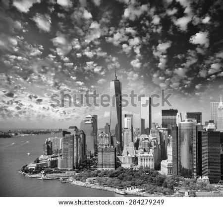 New York, Manhattan aerial view - Wonderful sunset skyline and buildings in black and white.