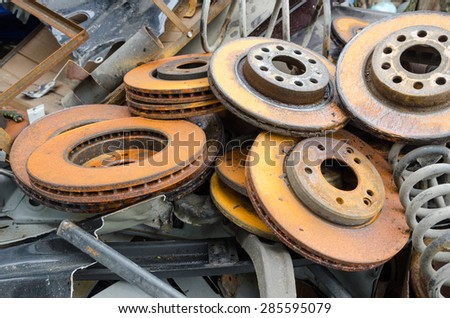 Useless, worn out and rusty brake discs 