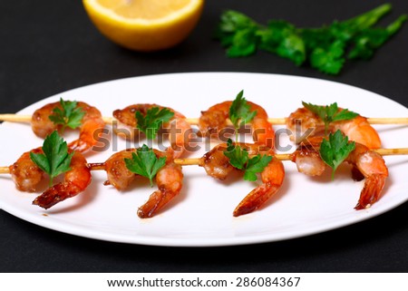 shrimps on the skewers