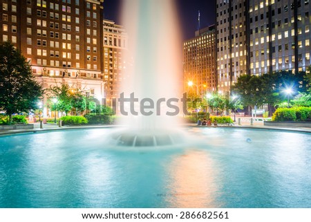 Fountain at LOVE Park at night, in Center City, Philadelphia, Pennsylvania.