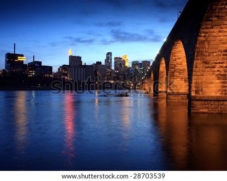 Stone Arch bridge over Mississippi in downtown Minneapolis