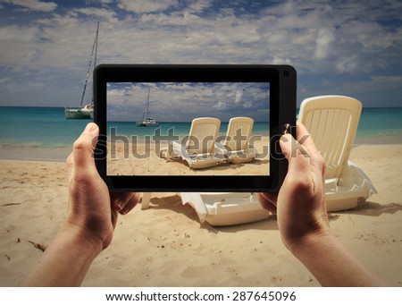 Take a picture of a beach in Martinique in the Caribbean Sea