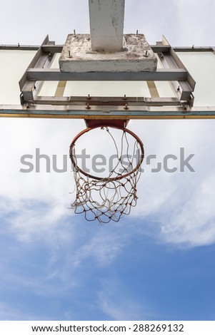 basketball court in high school