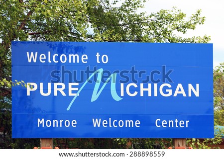 Welcome to Michigan sign.
