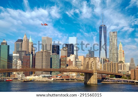 Lower Manhattan skyline with Brooklyn Bridge, New York City