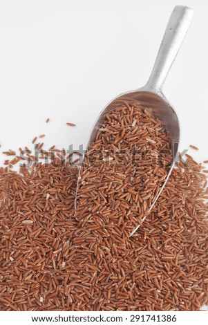 Photo of scoop of rice grains 