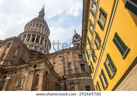 Novara (Piedmont, Italy): dome and belfry of San Gaudenzio church