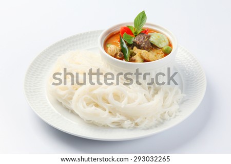 Thai vermicelli eaten with green curry, Thai Food