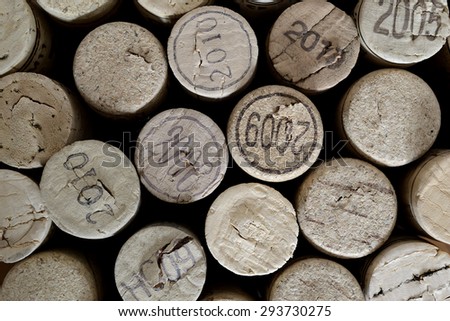 vertically arrenged wine corks. repetitive pattern Royalty-Free Stock Photo #293730275