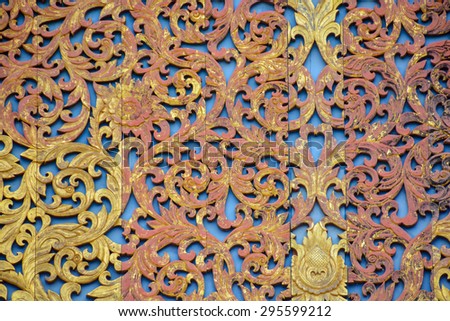 Picture of a Classic Thai Wooden Roof Decoration