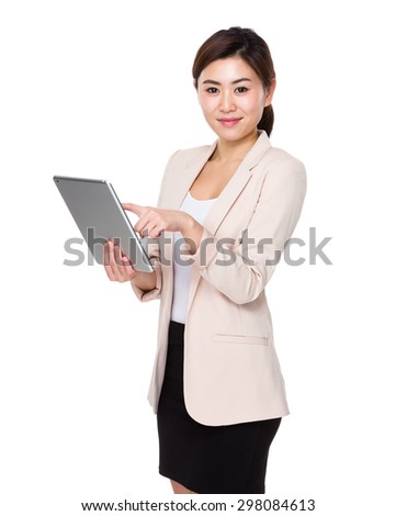Businesswoman use of the tablet pc