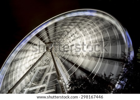 Long Exposure Shot Of A Ferris Wheel
