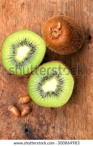 Fresh kiwi fruit on wood vintage