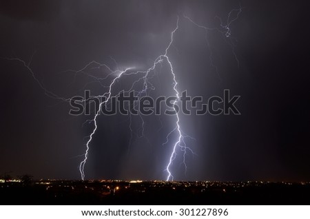 M lightning
