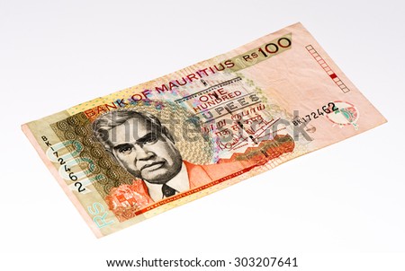 100 Mauritian rupees bank note. Mauritian rupee is the main currency of Mauritius