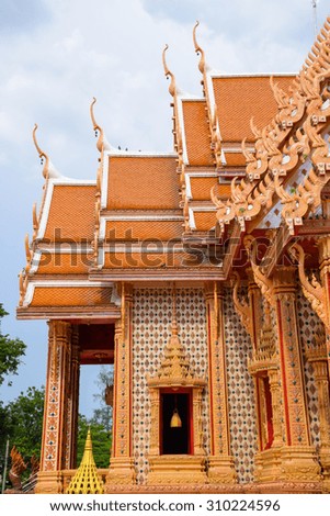 Thai temple cut center,one window