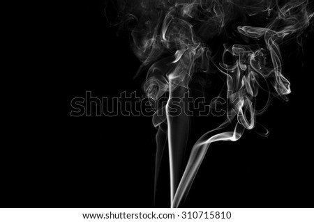 Abstract white smoke on black background, smoke background,white ink ,black and white, B&W ,Movement of smoke