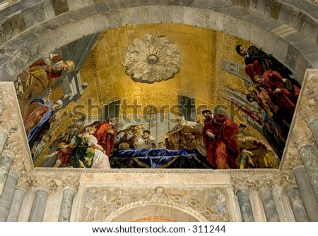 Facade Mosaics at 1 of the 5 entrances of Basilica San Marco