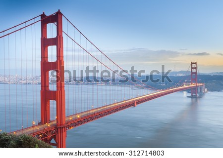 Golden Gate Bridge, San Francisco, California USA.