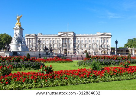 Buckingham Palace in London Royalty-Free Stock Photo #312864032