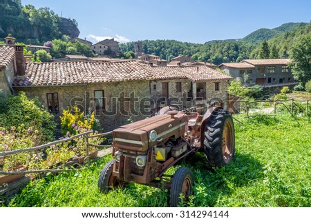Rupit and Pruit  is a Spanish town of Osona located to the northeast of the region and east of the Sierra de Cabrera Royalty-Free Stock Photo #314294144