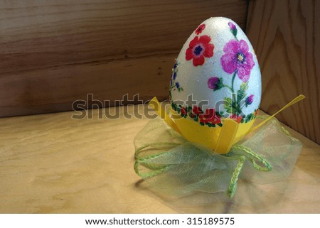 hand decorated easter egg