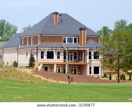 new home for sale on golf course