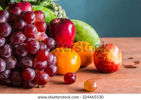 Grapes on the table with a close-up pictures