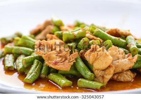 fried Yard Long bean with red curry paste and pork