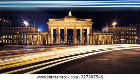 Berlin Brandenburger Tor at night