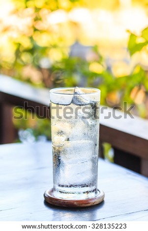 Ice in a glass of water