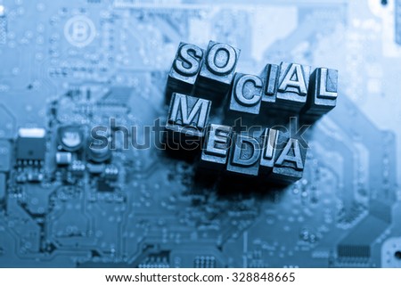 Internet, Social media & Blog website design icon