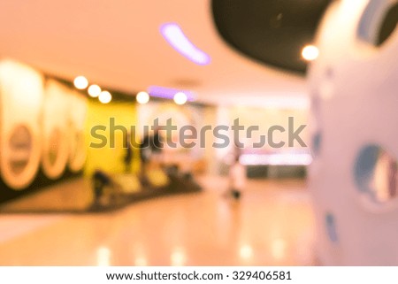 Blurred or defocus of Art Gallery or Museum Background