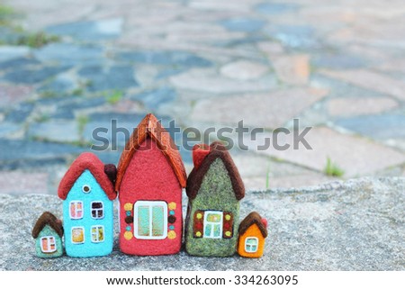 toy houses, your text here