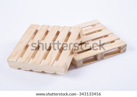 pallet wooden to transportation