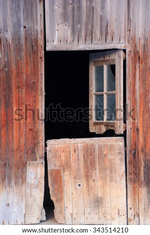 barn door Royalty-Free Stock Photo #343514210