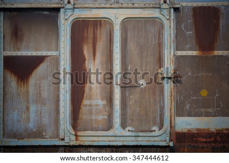 Door streel lock for train