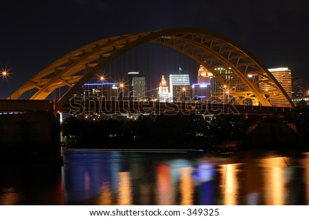 Cincinnati, Ohio and the Ohio River.
