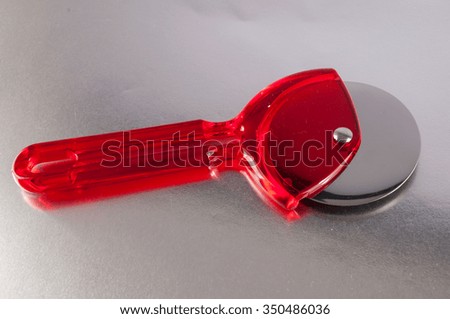 Picture of Plastic Red Pizza Cutter Slicer Knife
