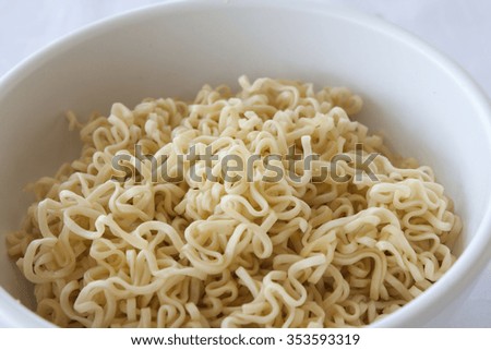instant noodle food urgently hungry