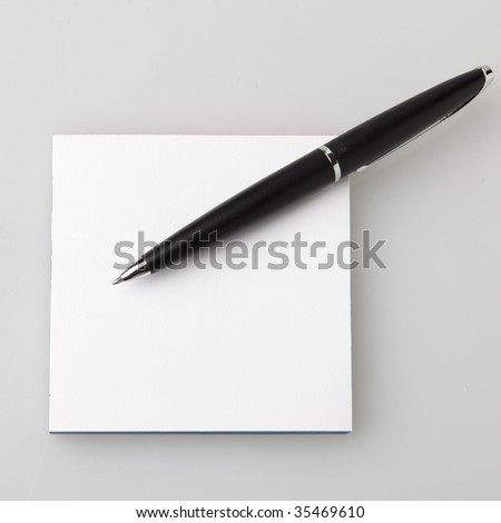 Blank note paper wiih pen