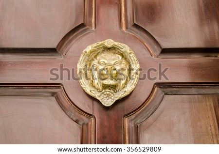 Vintage architecture on Door Knobs / Door Knobs of the world 