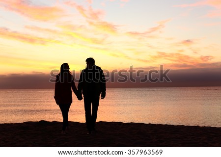 Couple Of Lover Holding Hand With Sunrise Girl And Boy Holding Hands At Sunset Stock Photos And Images Avopix Com