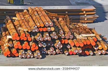Stacked rusty steel pipe ready for shipment