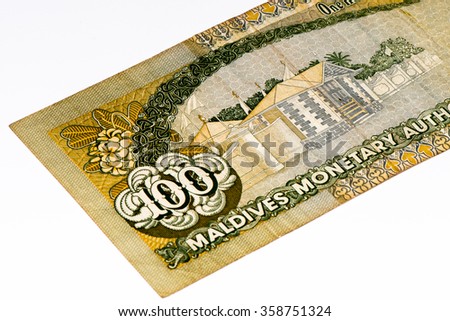 100 Maldivian rufiyaa bank note. Rufiyaa is the national cureency of Maldives