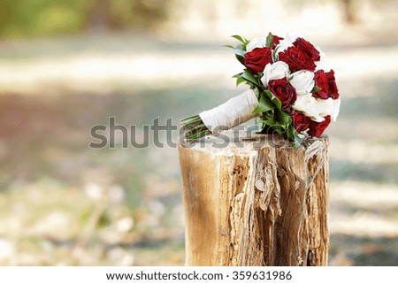 bridal bouquet on the stump